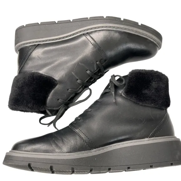 Clarks Andie Go Ankle Boots Black Leather Faux Fur Cuff  Womens Boot Sz 7.5 NEW
