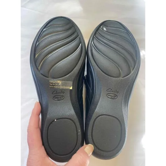 Clarks Black Women Breathable Comfort Cushioned Round Toe Shoe 8.5W