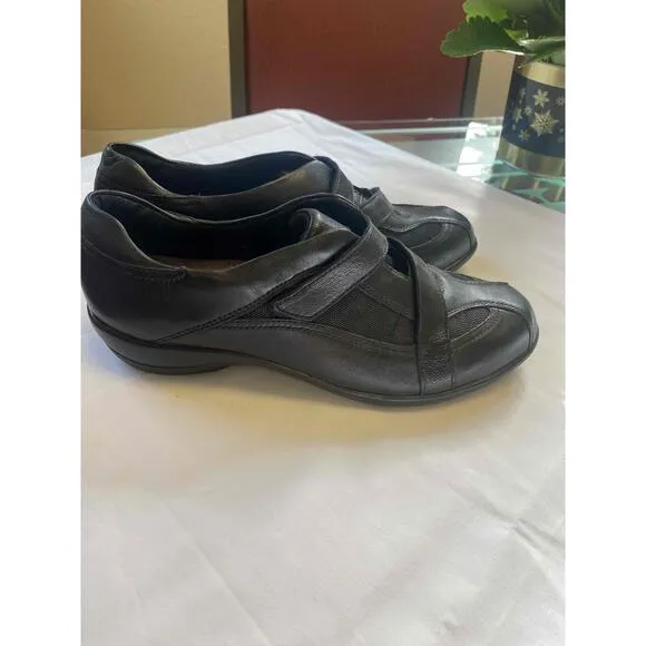 Clarks Black Women Breathable Comfort Cushioned Round Toe Shoe 8.5W
