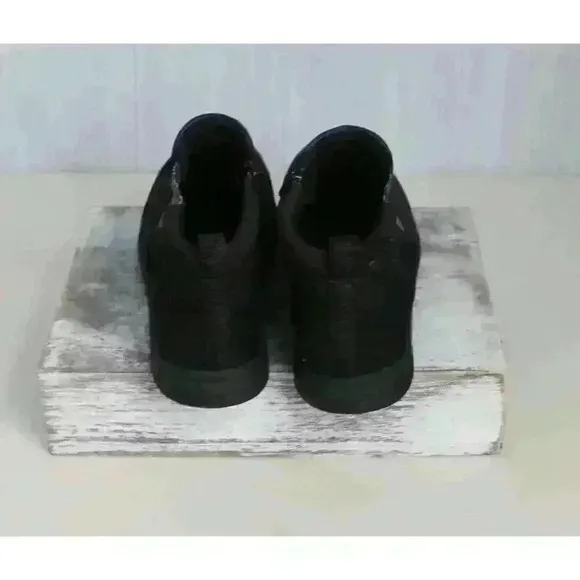 Clarks Cloudsteppers Zipper Chucka Faux Suede Slip On Black Ankle Boots Size 8.5