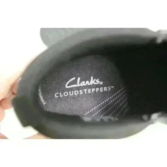 Clarks Cloudsteppers Zipper Chucka Faux Suede Slip On Black Ankle Boots Size 8.5