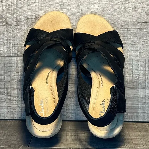 Clarks- Giselle Beach 261-64788