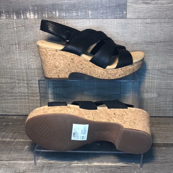 Clarks - Giselle Beach “Black Leather”