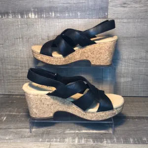 Clarks - Giselle Beach “Black Leather”