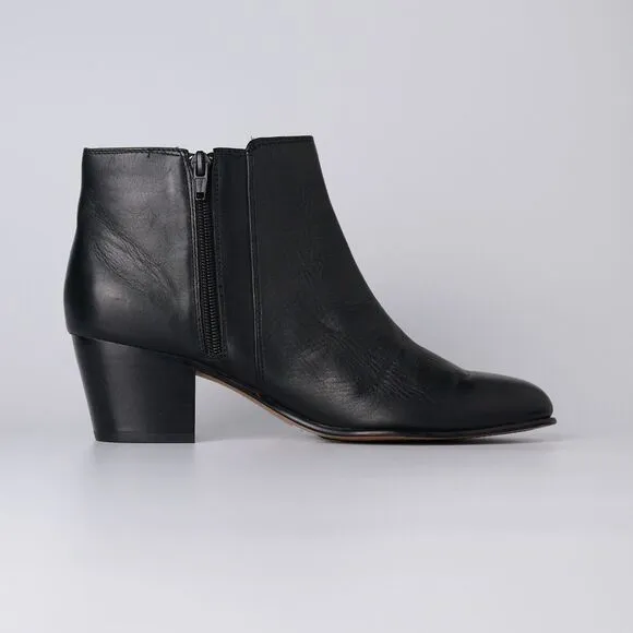 Clarks Maypearl Tulsa Women's US 8.5M Bootie Black Leather Side Zip Ankle Boot