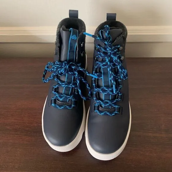 Clarks step explore hi  lightweight boot size 7,5