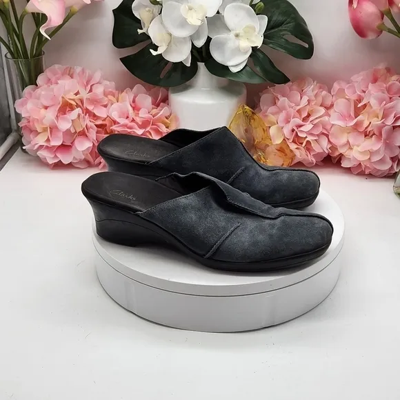 Clarks Suede Wedge Clogs  Womens Size 10 Mules Slip On Casual Shoes Indigo Blue