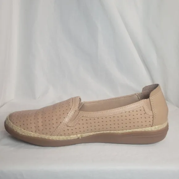 Clarks Women's Elaina Ruby Warm Beige Slip On Espadrilles 9.5W