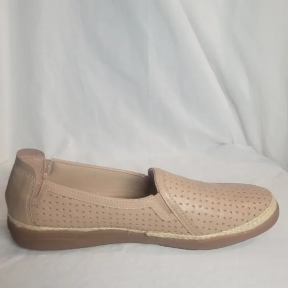 Clarks Women's Elaina Ruby Warm Beige Slip On Espadrilles 9.5W