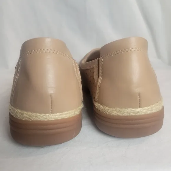 Clarks Women's Elaina Ruby Warm Beige Slip On Espadrilles 9.5W