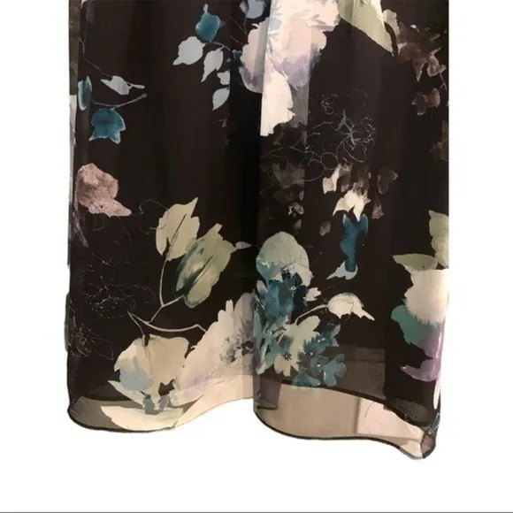 Classic and gorgeous WORTH Navy Floral Chiffon Skirt