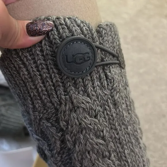Classic Cardi boots from Ugg Grey Size 7