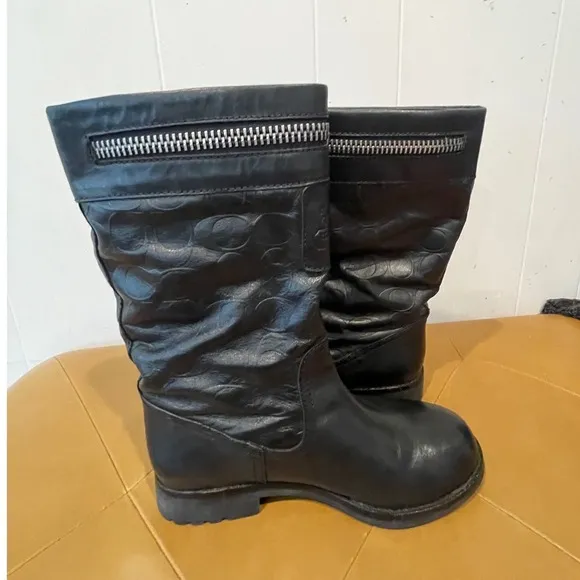 Coach Women's Leather Boots Signature C Zipper Accent Pull On Black Boots Sz 6