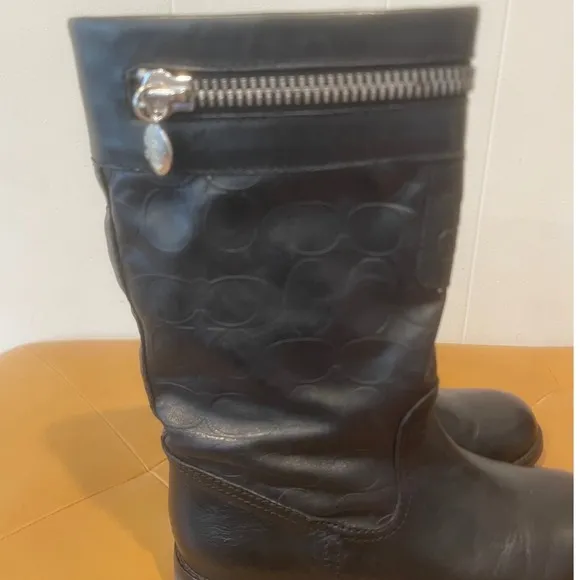 Coach Women's Leather Boots Signature C Zipper Accent Pull On Black Boots Sz 6