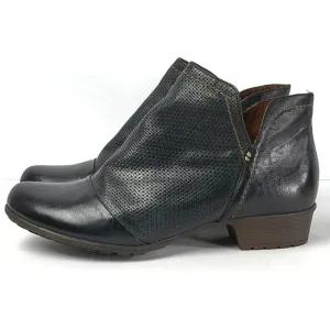Cobb Hill Rockport Gratasha Black Perforated Leather Side Zip V Cut Ankl…
