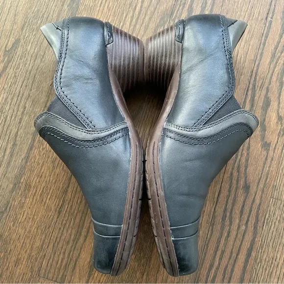 Cobb Hill Women’s LAUREL SLIP-ON Blue Leather shoes size