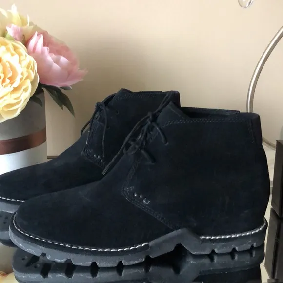 Cole Haan Black Suede Lace Up Chukka Desert Boots