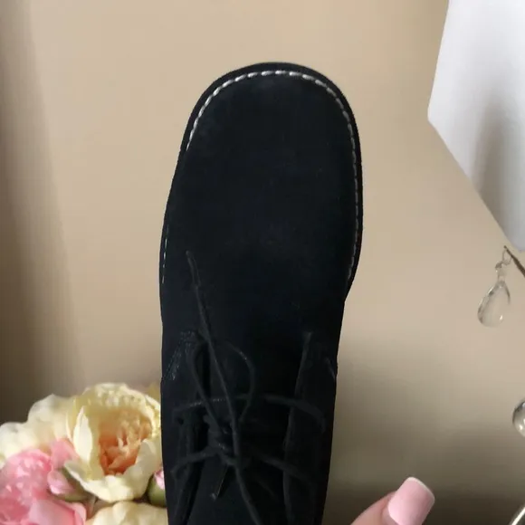 Cole Haan Black Suede Lace Up Chukka Desert Boots