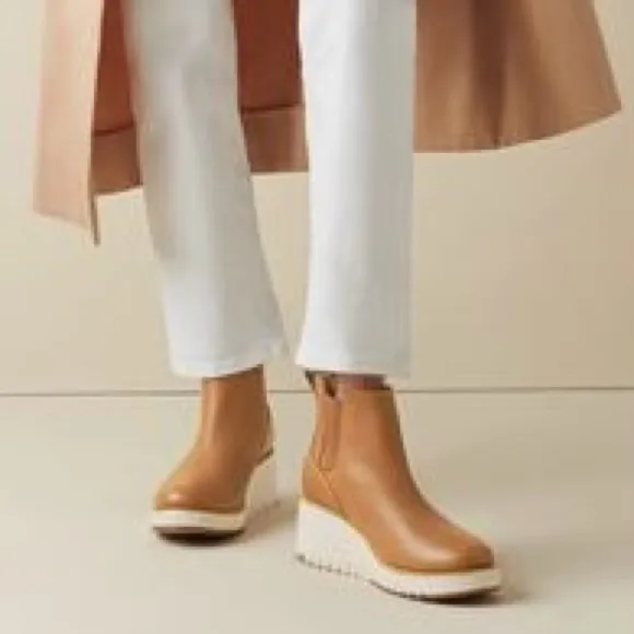 Cole Haan ZEROGRAND City Wedge Waterproof Chelsea British Tan Boots Size 7