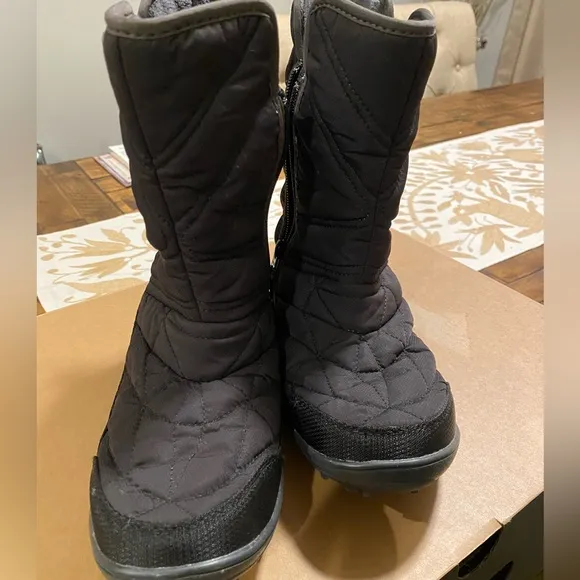 Columbia Girls Hiking Boots
