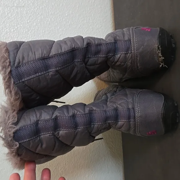 Columbia Minx Mid Ill Omni-Heat PackableWinter Boots Size 8
