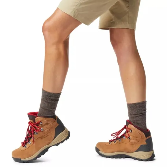 Columbia Women's Newton Ridge Plus Waterproof Amped Hiking Boots - 7.5 Wide