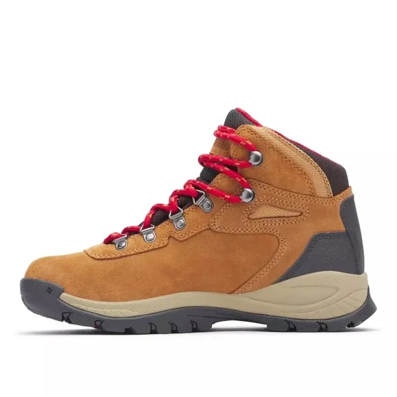 Columbia Women's Newton Ridge Plus Waterproof Amped Hiking Boots - 7.5 Wide