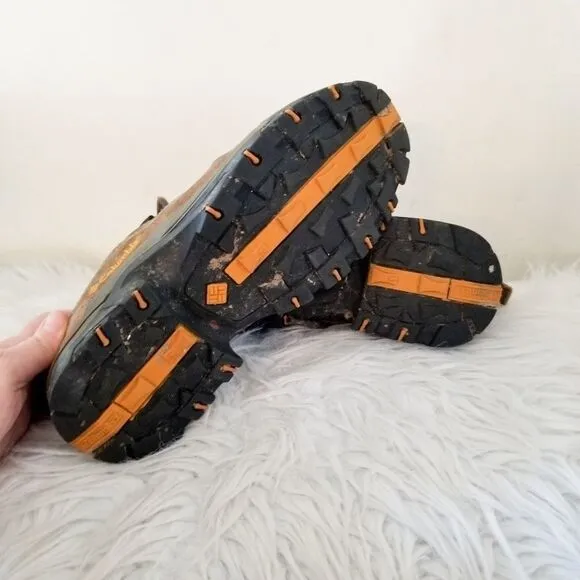 Columbia hiking boots size 11