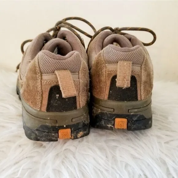 Columbia hiking boots size 11