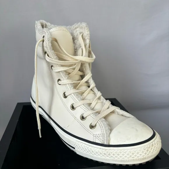Converse Chuck Taylor All-Star HI Rise Boot Leather Fur Parchment Sneaker 6 Y