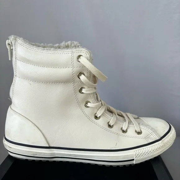 Converse Chuck Taylor All-Star HI Rise Boot Leather Fur Parchment Sneaker 6 Y