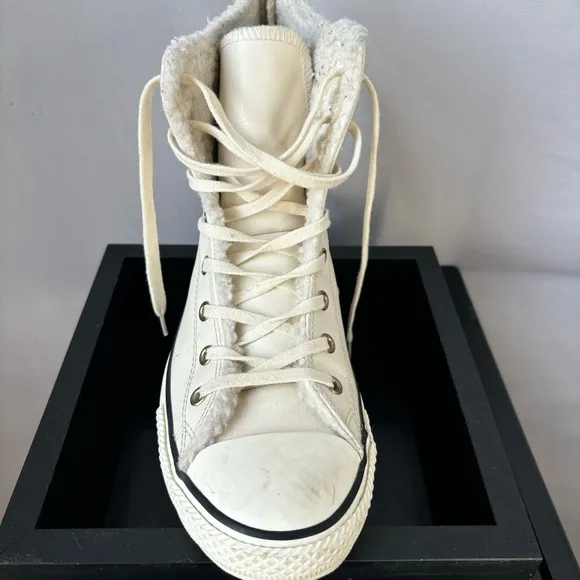 Converse Chuck Taylor All-Star HI Rise Boot Leather Fur Parchment Sneaker 6 Y