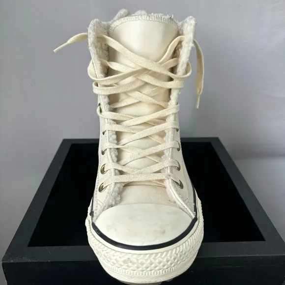 Converse Chuck Taylor All-Star HI Rise Boot Leather Fur Parchment Sneaker 6 Y