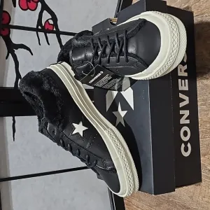 Converse Shoes One Star Ox Faux Fur Sneakers 5 NWB