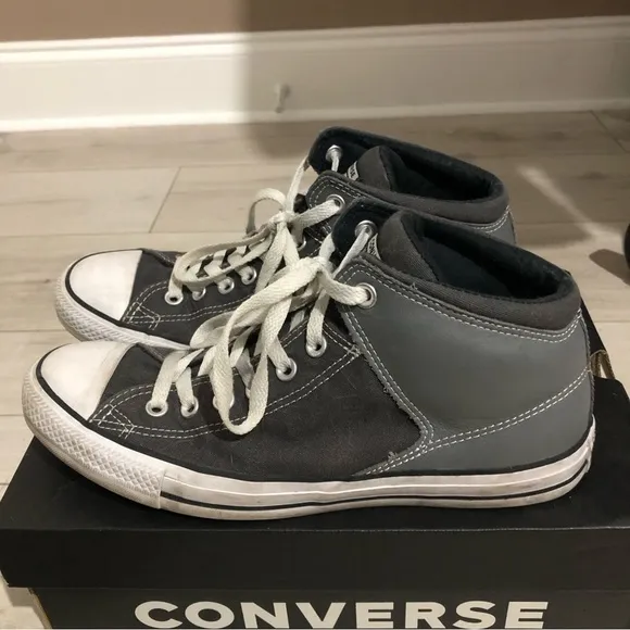 Converse star shoes size 9