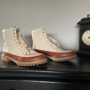 COPY - NWOB booties by Mi.iM