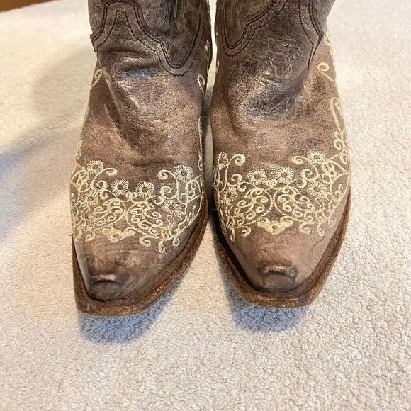 Corral Distressed Brown Cowgirl Boots Bone Embroidery 7.5 Western Cowboy Boho