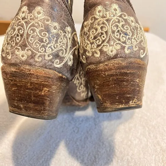 Corral Distressed Brown Cowgirl Boots Bone Embroidery 7.5 Western Cowboy Boho