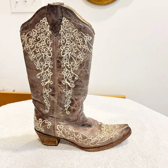 Corral Distressed Brown Cowgirl Boots Bone Embroidery 7.5 Western Cowboy Boho