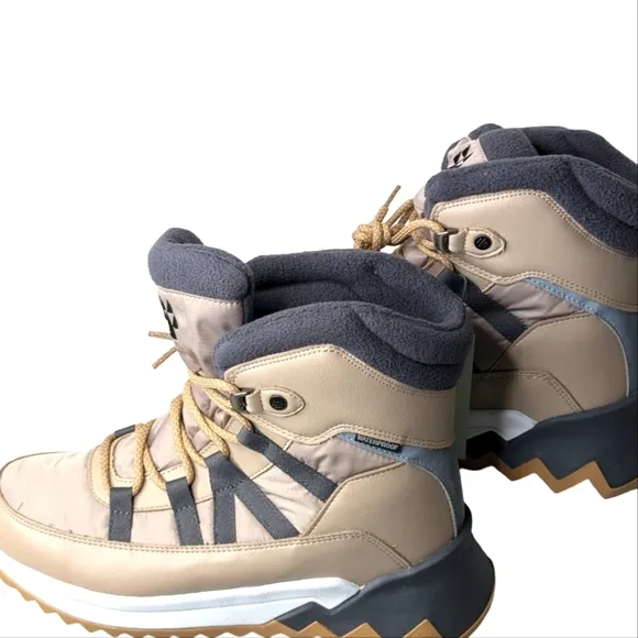 Cougar Women's Steez Comfort Insole Winter &amp; Snow Boots...Size 8