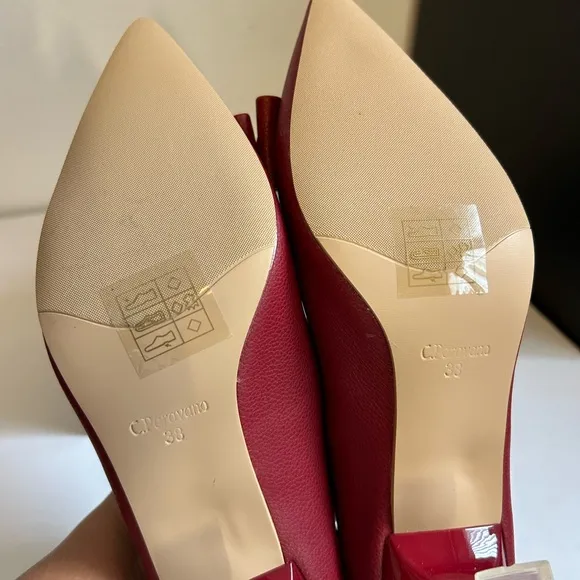 C.Paravano C Buckled Red Pumps Kitten Heels Size 38