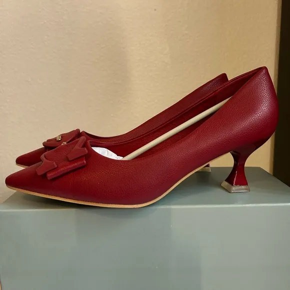 C.Paravano C Buckled Red Pumps Kitten Heels Size 38