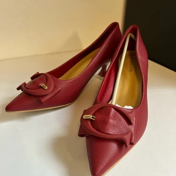 C.Paravano C Buckled Red Pumps Kitten Heels Size 38
