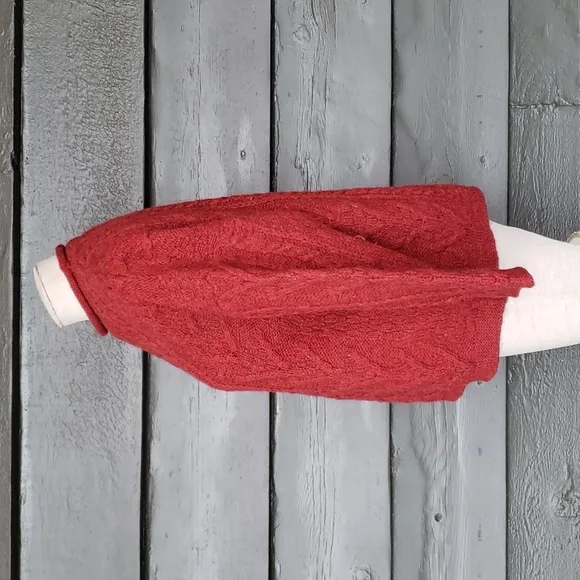 CRAFTS &amp; WOOLLENS Red 100% Wool Aran Oversized Pullover Sweater sz M Women's