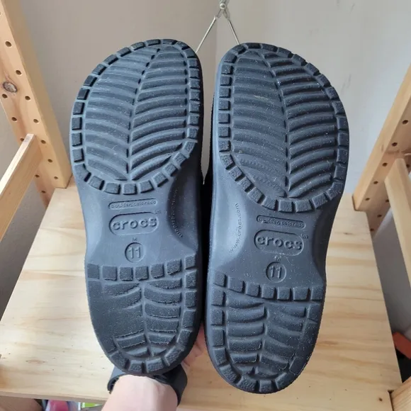 CROCS Rare Islander Sport Pitcrew Shoes 11