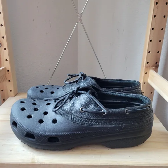 CROCS Rare Islander Sport Pitcrew Shoes 11