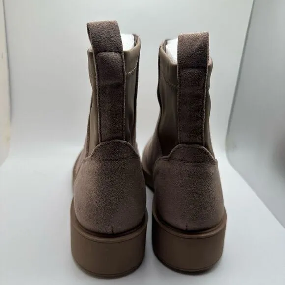 CUSHIONAIRE Women's Hackett zipper boot  Memory Foam 8.5 TAUPE NEW