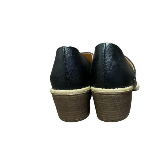 Cynthia Rowley Eddie Shoe Bootie Black Pointed Toe Size 9