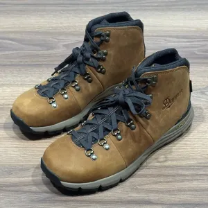 Danner Mountain 600 4.5” in Rich Brown Size 8