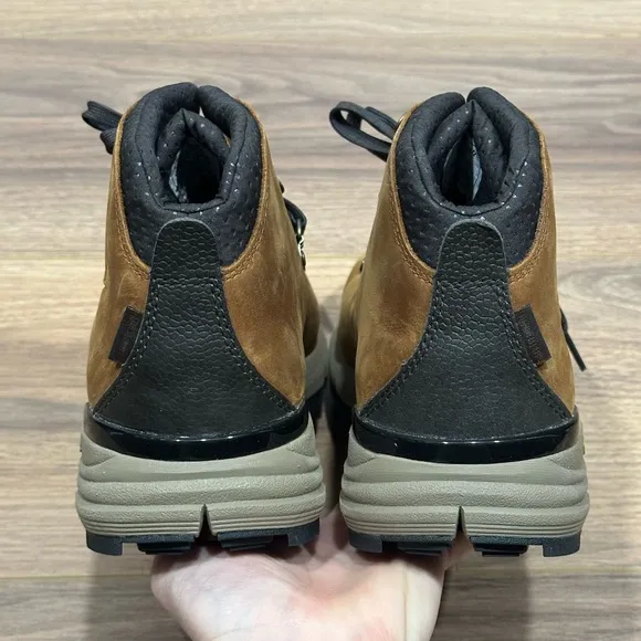Danner Mountain 600 4.5” in Rich Brown Size 8